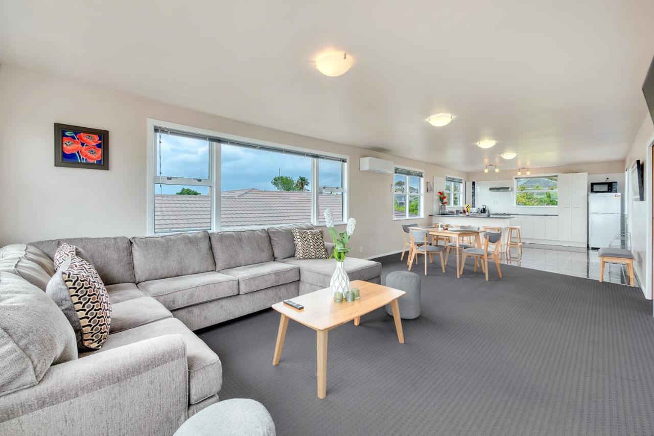 Fabulous Three Bedroom Home In Pakuranga 奥克兰 外观 照片